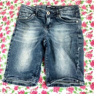 Levi’s shorts